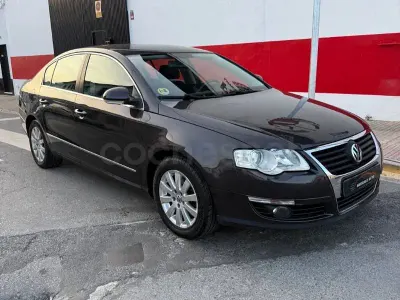 Usado VW Passat Advance 140 CV (102 kW) 2007 Gris / plata Berlina