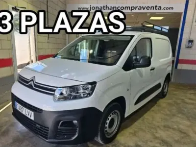 Usado Citroën Berlingo Feel 102 CV (75 kW) 2022 Blanco Monovolumen