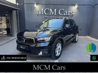 Usado Volvo XC40 Core 163 CV (119 kW) 2023 Negro SUV