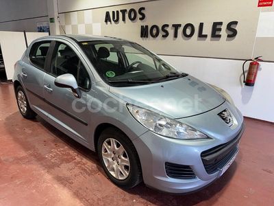 Usado Peugeot 207 75 CV (55 kW) 2010 Gris / plata Berlina