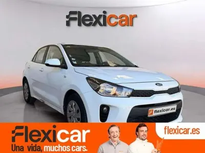 Usado Kia Rio 84 CV (61 kW) 2017 Blanco Utilitario