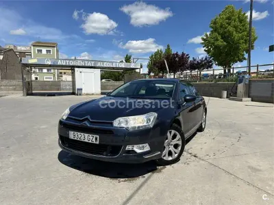 Używany Citroën C5 Exclusive 138 KM (101 kW) 2010 Niebieski Sedan/Limuzyna