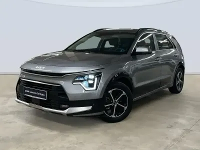 Usado Kia Niro 129 HP (94 kW) 2025 Cinzento SUV