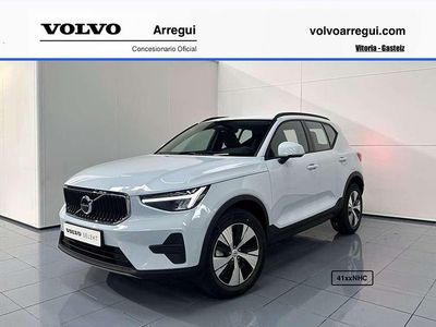 Azul Nuevo 2025 Volvo XC40 SUV | 33.990 € (Precio justo)