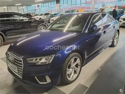 Usado Audi A4 S-Line 150 CV (110 kW) 2019 Azul Berlina