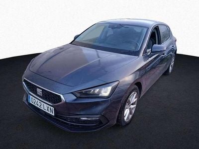 Usado Seat Leon Style 116 CV (85 kW) 2021 Blanco Utilitario