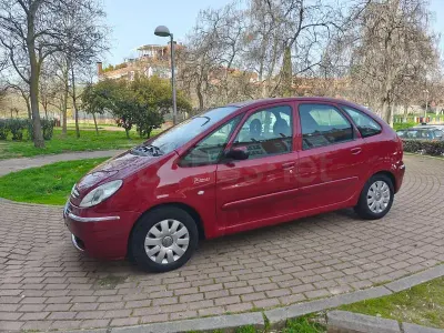 Occasion Citroën Xsara Picasso 110 PK (80 kW) 2008 Rood MPV