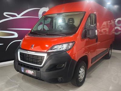 Usado Peugeot Boxer 130 CV (95 kW) 2018 Rojo Van