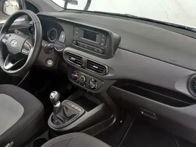 Usado Hyundai i10 66 CV (48 kW) 2021 Blanco Utilitario
