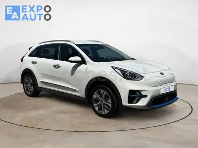 Usado Kia Niro 141 CV (103 kW) 2021 Blanco SUV
