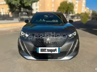 Usado Peugeot 2008 Allure 130 HP (95 kW) 2023 Cinzento SUV