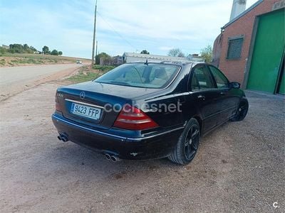 Käytetty Mercedes S320 224 HP (164 kW) 2000 Musta Sedan