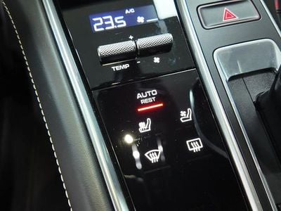 Usado Porsche Panamera Sport Turismo 700 CV (514 kW) 2020 Negro Familiar