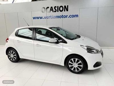 Usado Peugeot 208 Active 100 CV (73 kW) 2019 Blanco Utilitario