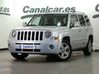 Usado Jeep Patriot Limited 139 CV (102 kW) 2007 Gris SUV