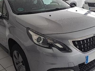 Usado Peugeot 2008 Style 110 CV (80 kW) 2017 Gris artense SUV