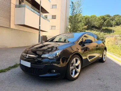 Usado Opel Astra GTC