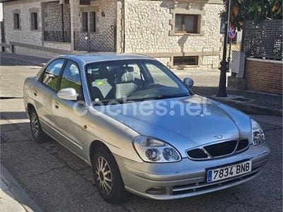 Usado Chevrolet Nubira CDX 136 CV (100 kW) 2000 Gris / plata Berlina