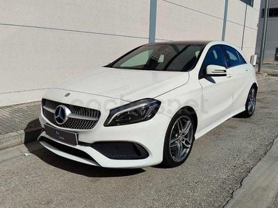 Käytetty Mercedes A180 109 HP (80 kW) 2017 Valkoinen Sedan