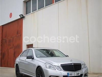 Usado Mercedes E220 Elegance 170 CV (125 kW) 2009 Gris / plata Berlina