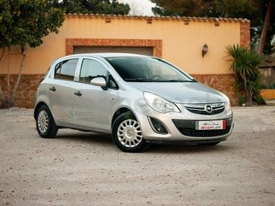 Usado Opel Corsa Essentia 86 CV (63 kW) 2011 Gris Utilitario