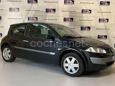 Usado Renault Mégane II Authentique 115 CV (84 kW) 2004 Negro Berlina
