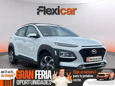 Używany Hyundai Kona 141 KM (103 kW) 2020 Biały SUV