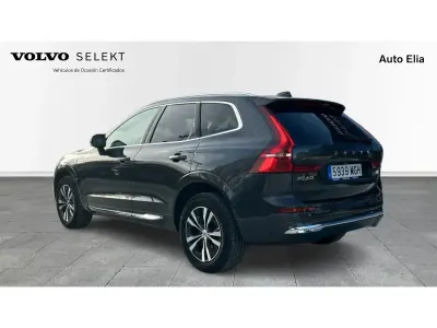 Używany Volvo XC60 Core 351 KM (258 kW) 2023 Szary SUV