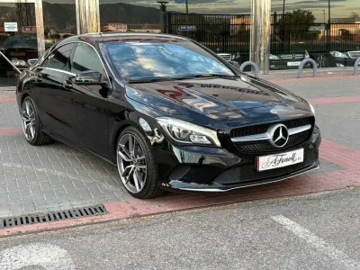 Occasion Mercedes CLA200 Urban 136 PK (100 kW) 2017 Zwart Coupé