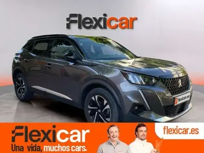 Usado Peugeot 2008 GT-line 131 CV (96 kW) 2020 Gris SUV