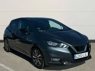 Usado Nissan Micra 92 CV (67 kW) 2022 Gris Utilitario