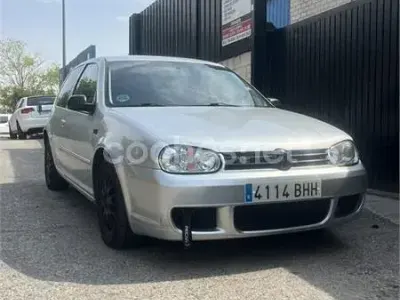 Usado VW Golf IV GTI 150 CV (110 kW) 2001 Gris / plata Berlina