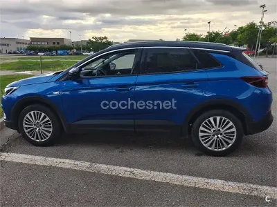 Käytetty Opel Grandland X Design Edition 130 HP (95 kW) 2019 Sininen Katumaasturi