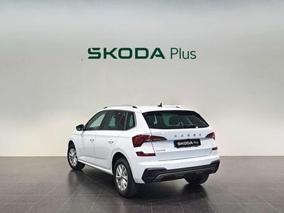 Usado Skoda Kamiq Selection 115 CV (84 kW) 2025 Blanco SUV