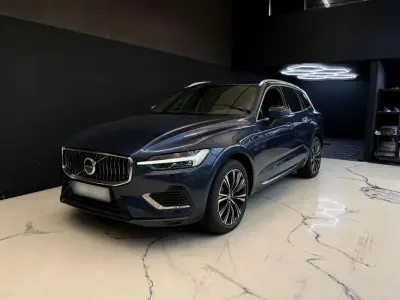 Usado Volvo V60 Ultimate 351 CV (258 kW) 2022 Azul Familiar