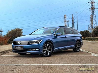 Usado VW Passat Advance 150 CV (110 kW) 2017 Azul Familiar
