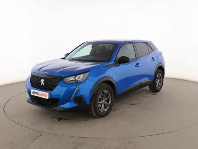 Usado Peugeot 2008 Active 110 CV (80 kW) 2022 Azul SUV