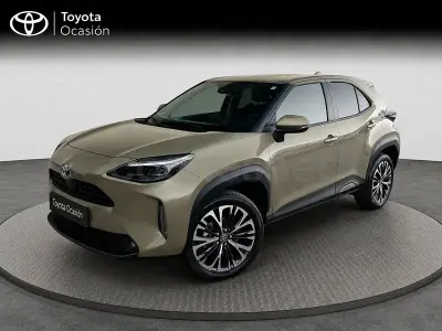 Usado Toyota Yaris Cross Style 116 CV (85 kW) 2022 Gris / plata SUV