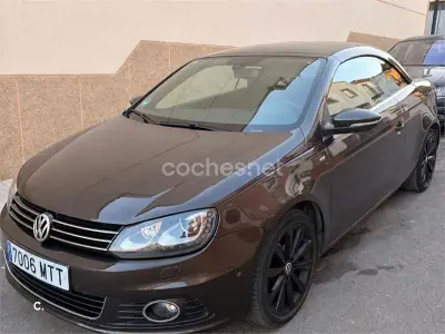 Usado VW Eos 122 CV (89 kW) 2015 Marrón Descapotable