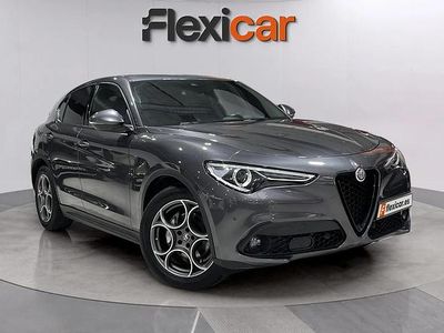 Usado Alfa Romeo Stelvio Sprint 162 CV (119 kW) 2022 Gris SUV