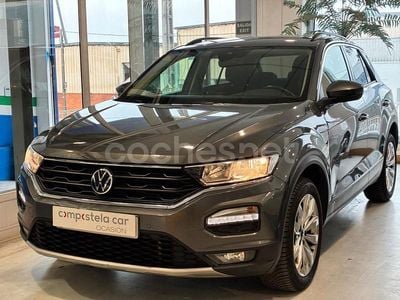 Usado VW T-Roc Advance 150 CV (110 kW) 2021 Gris / plata SUV