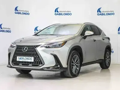 Usado Lexus NX350h Executive Line 242 CV (177 kW) 2022 Gris SUV