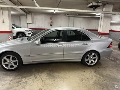 Usado Mercedes C220 Sport Edition 150 CV (110 kW) 2006 Gris / plata Berlina