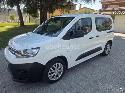 Usado Citroën Berlingo Live 102 CV (75 kW) 2021 Blanco Monovolumen