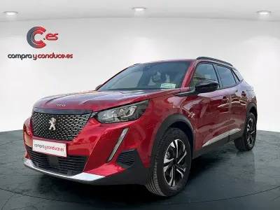 Usado Peugeot 2008 Allure 130 CV (95 kW) 2023 Rojo SUV