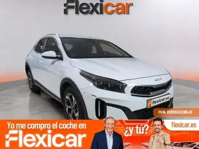 Usado Kia XCeed 120 CV (88 kW) 2023 Blanco SUV