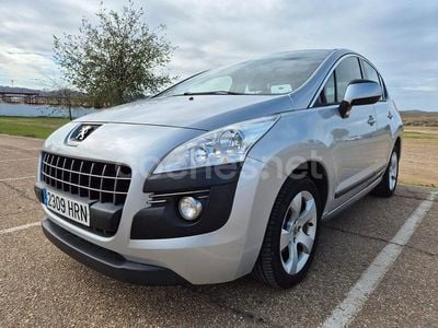 Gris / plata Usado 2013 Peugeot 3008 Access Berlina | 6999 € (Precio justo)