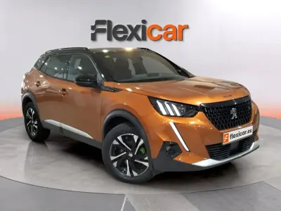Usado Peugeot 2008 GT-line 131 CV (96 kW) 2020 Naranja SUV