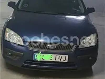 Usado Ford Focus Ambiente 90 CV (66 kW) 2007 Azul Berlina
