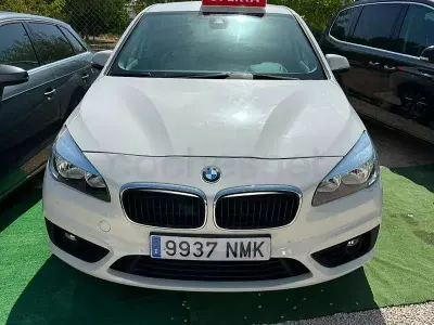 Usado BMW 218 Active Tourer Comfort Edition 150 CV (110 kW) 2014 Blanco Monovolumen